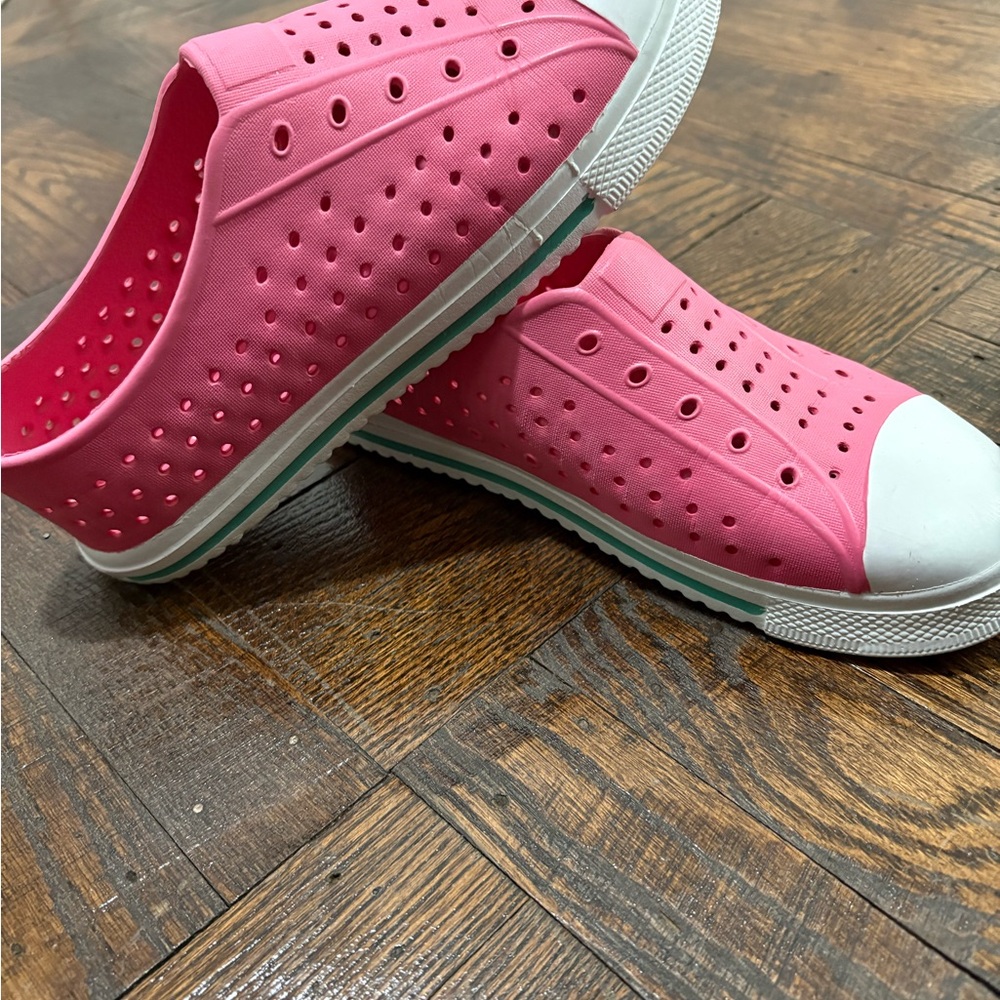 J. Crew Factory Pink Waterproof Sneakers. Big Kids size 4